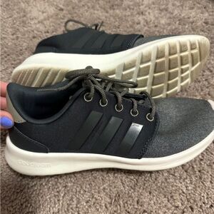 Addias women’s size 6.5